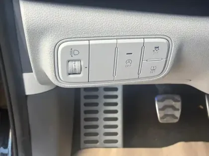 Photo 28 Hyundai Bayon  1.0 T-GDi 100 Hybrid 48V