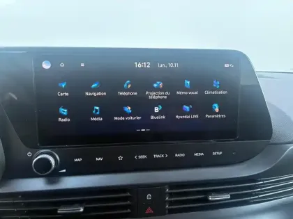 Photo 15 Hyundai Bayon  1.0 T-GDi 100 Hybrid 48V