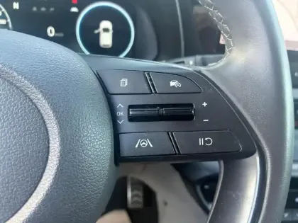 Photo 23 Hyundai Bayon  1.0 T-GDi 100 Hybrid 48V