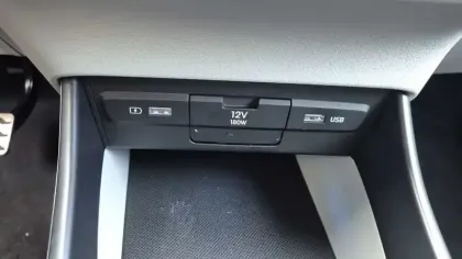 Photo 29 Hyundai Bayon  1.0 T-GDi 100 Hybrid 48V