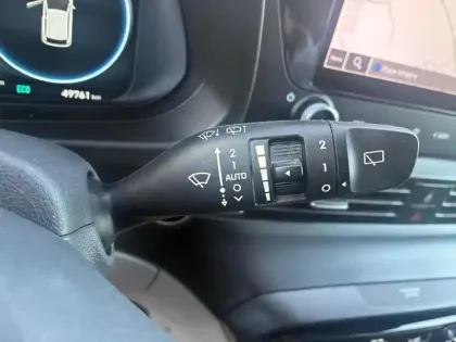 Photo 19 Hyundai Bayon  1.0 T-GDi 100 Hybrid 48V