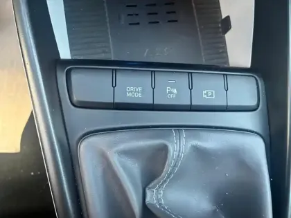 Photo 17 Hyundai Bayon  1.0 T-GDi 100 Hybrid 48V