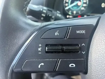 Photo 22 Hyundai Bayon  1.0 T-GDi 100 Hybrid 48V