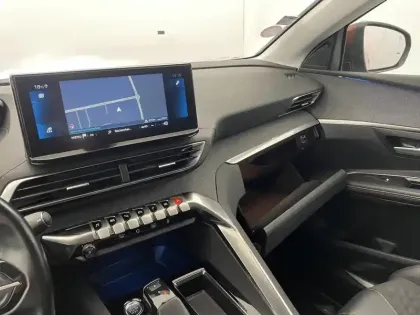 Photo 29 Peugeot 5008  PureTech 130ch S&S EAT8