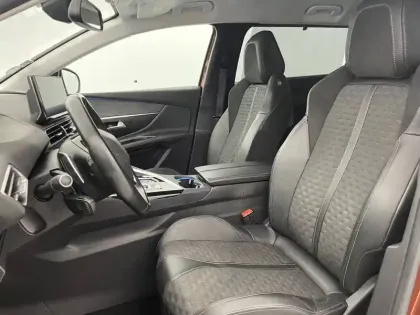 Photo 13 Peugeot 5008  PureTech 130ch S&S EAT8