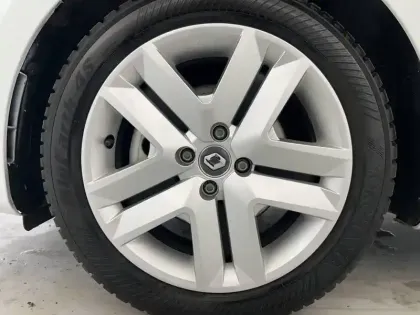 Photo 32 Renault Clio  E-Tech 140 - 21N