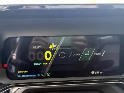 Photo 9 Renault 5 Renault  E-Tech Electrique 10 ch autonomie confort