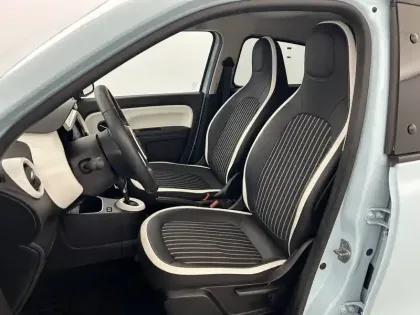 Photo 17 Renault Twingo  III E-Tech