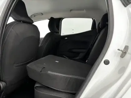 Photo 26 Renault Clio  Blue dCi 100