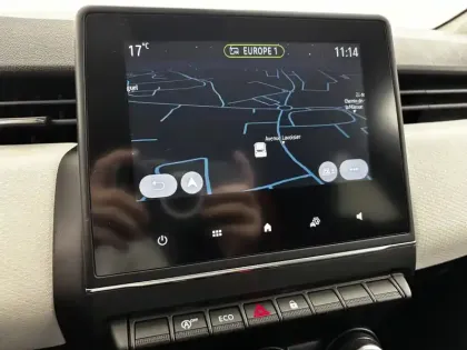 Photo 23 Renault Clio  Blue dCi 100