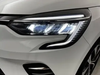 Photo 20 Renault Clio  Blue dCi 100