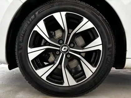 Photo 18 Renault Clio  Blue dCi 100