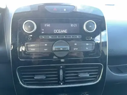 Photo 10 Renault Clio  TCe 90 E6C