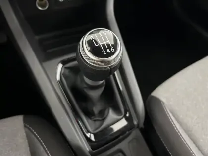 Photo 54 Renault Clio Gén. V (BJA) Ph2 Evolution 5