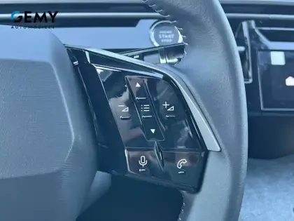 Photo 12 Peugeot 3008  Electrique 210 ch 73 kWh