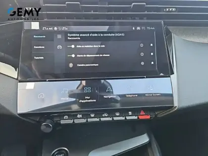 Photo 28 Peugeot 308  SW Hybrid 145 e-DCS6