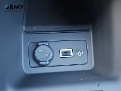 Photo 26 Peugeot 308  SW Hybrid 145 e-DCS6