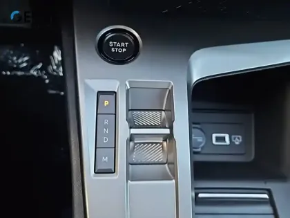 Photo 25 Peugeot 308  SW Hybrid 145 e-DCS6