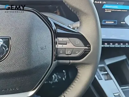 Photo 22 Peugeot 308  SW Hybrid 145 e-DCS6