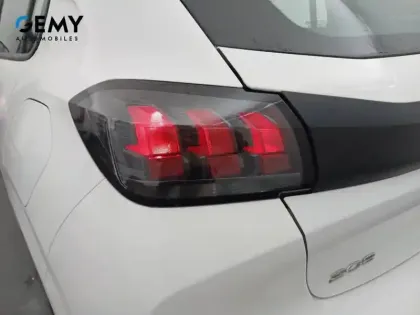 Photo 50 Peugeot 208  BlueHDi 100 S&S BVM6