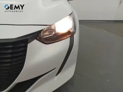 Photo 49 Peugeot 208  BlueHDi 100 S&S BVM6