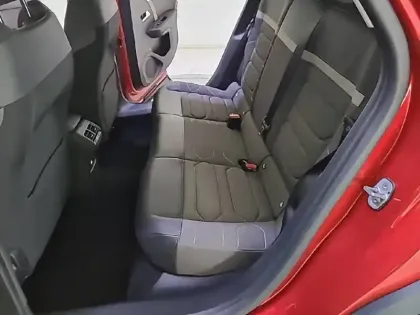 Photo 11 Citroën C4  BlueHDi 110 S&S BVM6