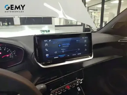 Photo 12 Peugeot 2008  100 S&S BVM6