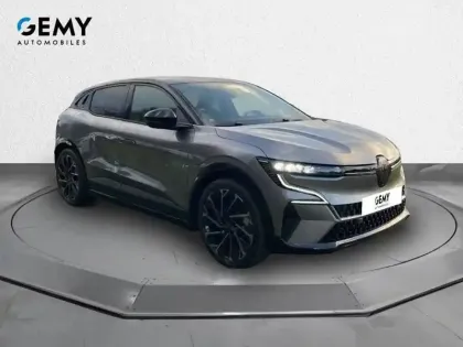 Photo 2 Renault Megane  E-Tech 220 ch autonomie confort