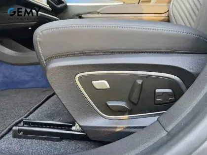 Photo 15 Renault Megane  E-Tech 220 ch autonomie confort