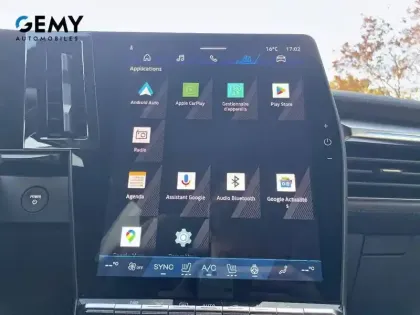 Photo 13 Renault Megane  E-Tech 220 ch autonomie confort