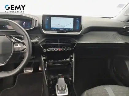 Photo 16 Peugeot 2008  PureTech 130 S&S EAT8