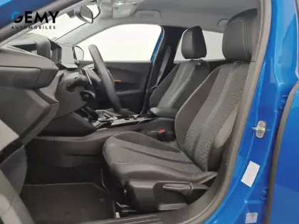 Photo 8 Peugeot 2008  PureTech 130 S&S EAT8