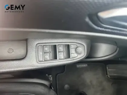 Photo 11 Renault Arkana  E-Tech hybride 145 - 22