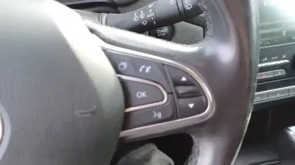 Photo 16 Renault Megane Mégane IV Berline TCe 140 EDC FAP