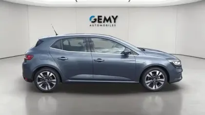 Photo 6 Renault Megane Mégane IV Berline TCe 140 EDC FAP