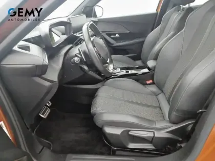 Photo 72 Peugeot 2008  PureTech 130 S&S EAT8