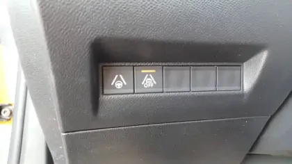 Photo 15 Peugeot 2008  PureTech 130 S&S EAT8