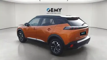 Photo 2 Peugeot 2008  PureTech 130 S&S EAT8