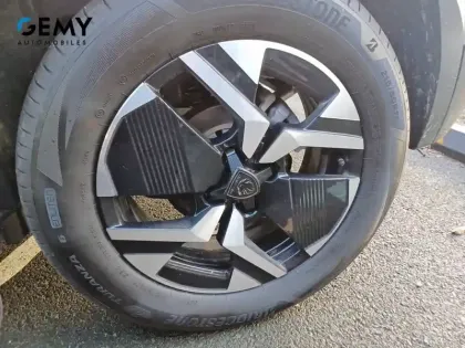 Photo 26 Peugeot 2008  Hybrid 145 e-DCS6