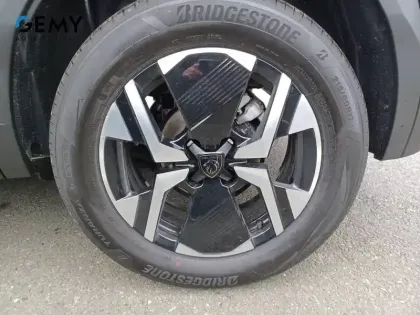 Photo 10 Peugeot 2008  Hybrid 145 e-DCS6