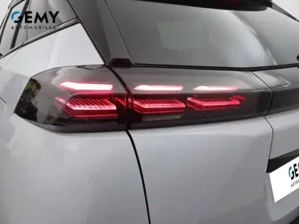 Photo 19 Peugeot 2008  Hybrid 145 e-DCS6