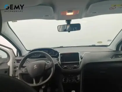 Photo 27 Peugeot 208  AFFAIRE BLUEHDI 100 S&S BVM5