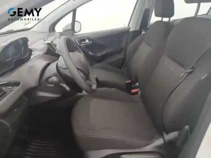 Photo 28 Peugeot 208  AFFAIRE BLUEHDI 100 S&S BVM5