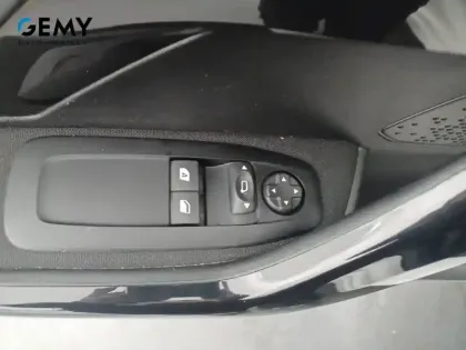 Photo 31 Peugeot 208  AFFAIRE BLUEHDI 100 S&S BVM5