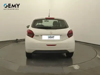 Photo 24 Peugeot 208  AFFAIRE BLUEHDI 100 S&S BVM5