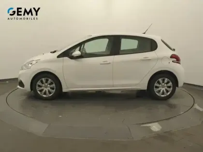 Photo 38 Peugeot 208  AFFAIRE BLUEHDI 100 S&S BVM5