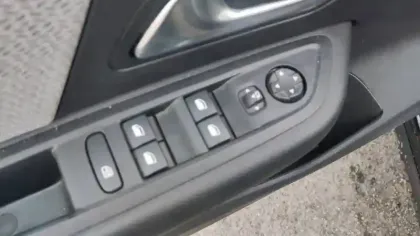 Photo 14 Citroën C4  BlueHDi 130 S&S EAT8