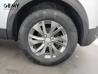 Photo 27 Peugeot 2008  Electrique 136 ch