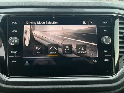 Photo 30 Volkswagen T-roc  1.5 TSI 150 EVO Start/Stop DSG7