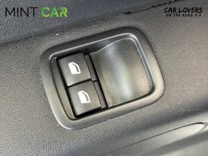 Photo 16 Citroën C3  SOCIETE BLUEHDI 100 S&S BVM6